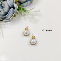 Pearl Designer Studs