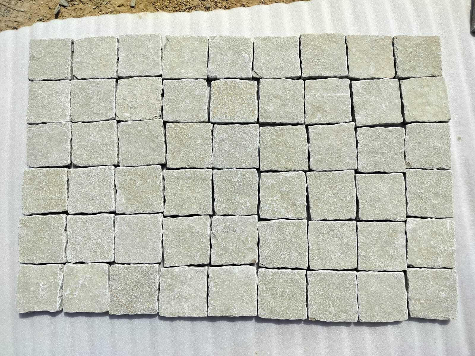 Tandur Yellow Limestone Cobble Stone 10x10x2 cm Paving Setts Driveway Pavers for Garden Landscaping Pathways Walkway Paving