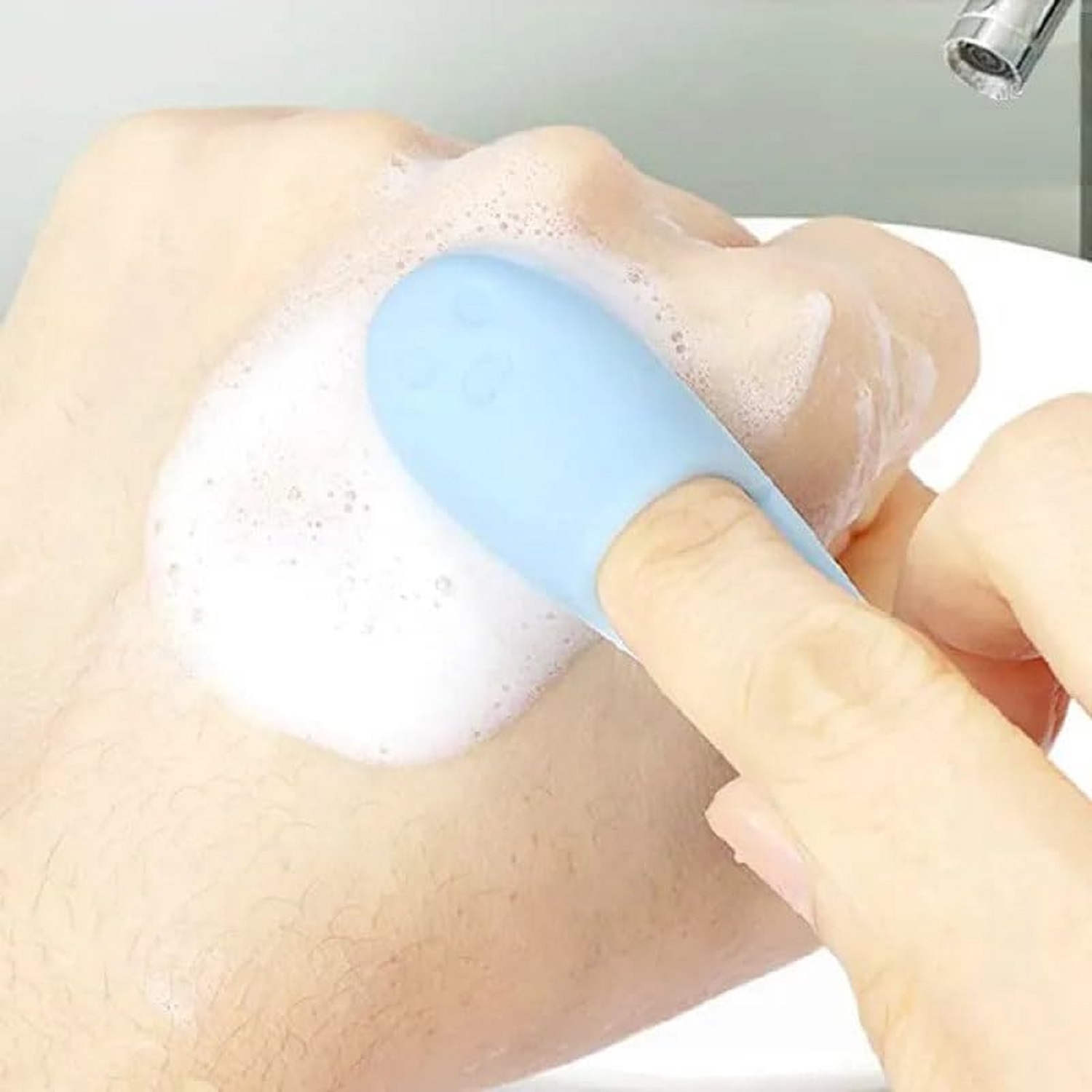 FINGER NOSE CLEANING BRUSH