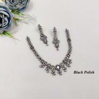 Modern American Diamond Necklace Set