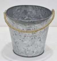 Galvanised Bucket With Jute Handle - Color: Silver