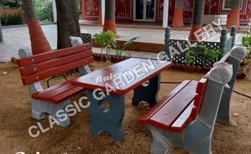 RCC - TEA - TABLE WITH BENCHES