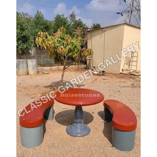 RCC - C - BENCHES WITH ROUND TABLE