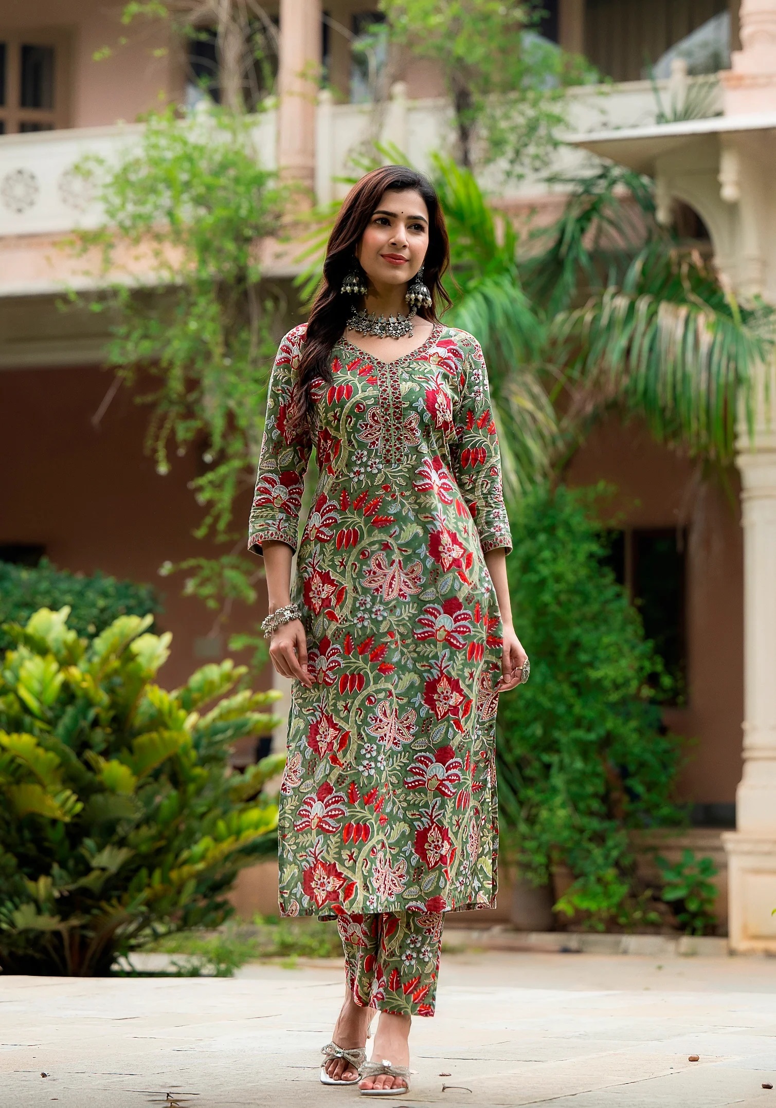 Alvami Women Multicolor Printed Viscose Rayon Kurta, Pant And Dupatta Set