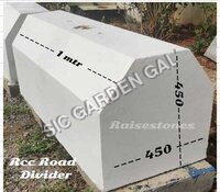Rcc Road Divider - Reinforced Concrete, 2 Feet High X 1 Foot Wide, Durable And Weather-resistant Design