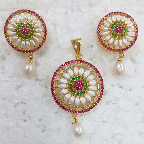 Pearl Pendant Set