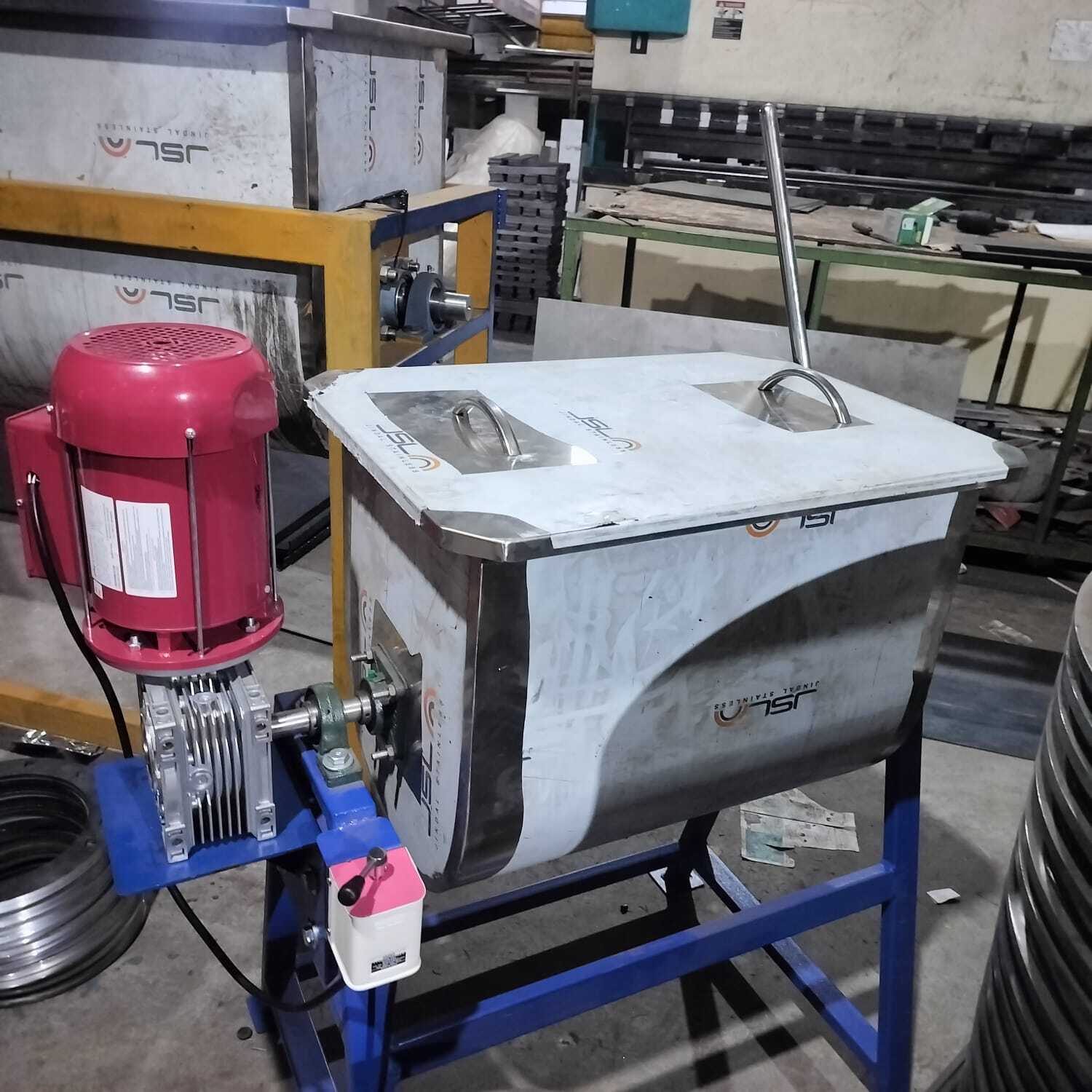 DETERGENT POWDER MIXING MACHINE