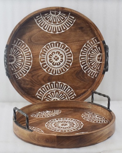 Wooden Round Tray Set With Enamel Finish