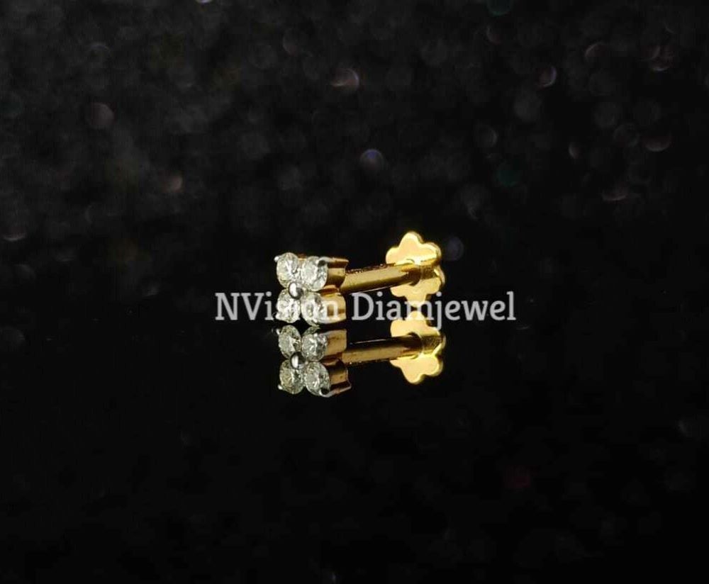 Natural Diamond South Screw Elite Nosepin.