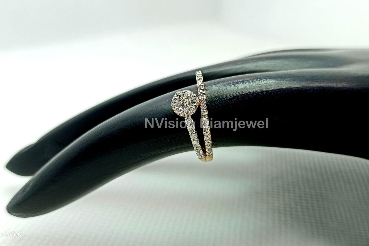 Natural Diamond Pressure Setting Solitaire Look Ring .