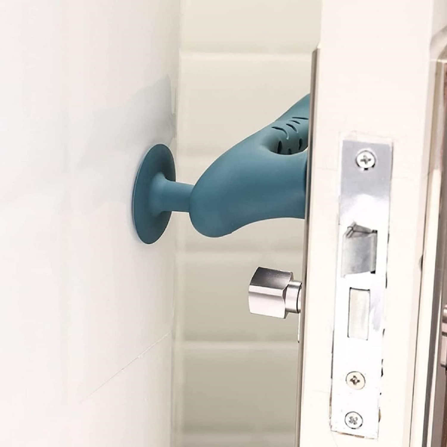 SAFETY DOOR HANDLE PROTECTIVE COVER