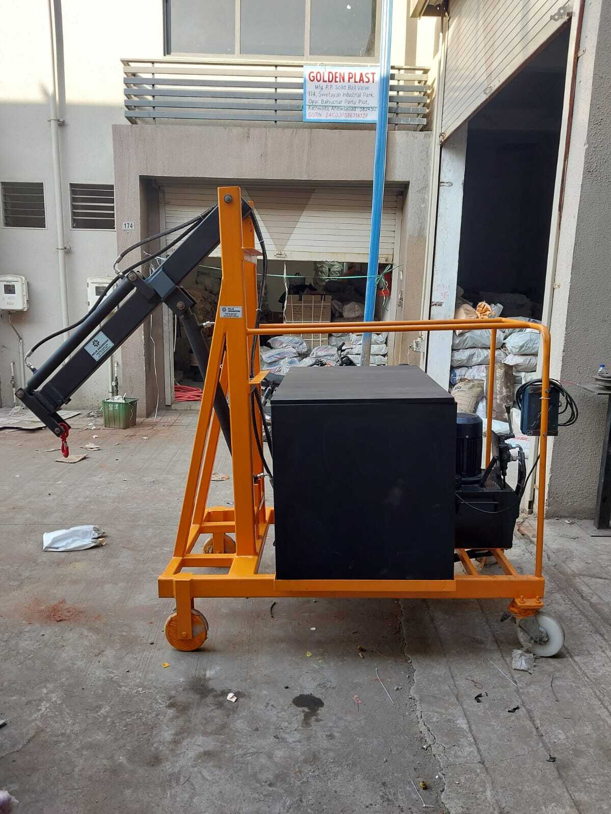 Counter Balance Floor Crane