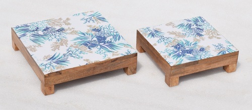 Wooden Square Riser With Enamel