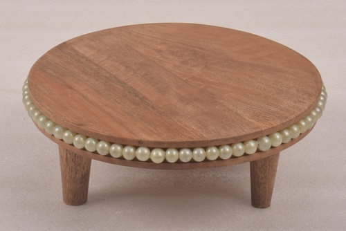 Wooden Natural Finish With Beads Pedestal Trivet