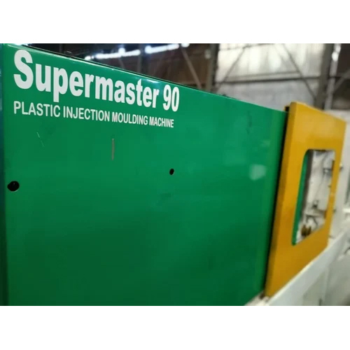 Compact Plastic Injection Molding Machine