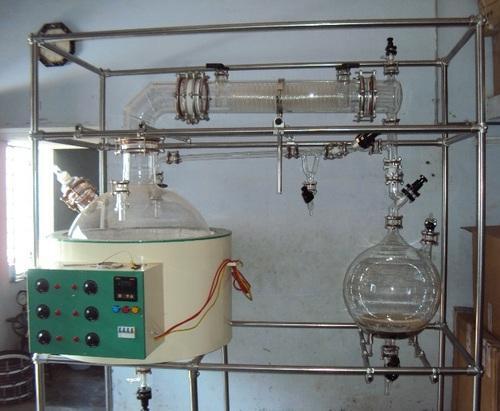 simple distillation assembly
