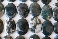 Moss Agate Worry Stone for Crystal Healing, Pocket Palm Stone