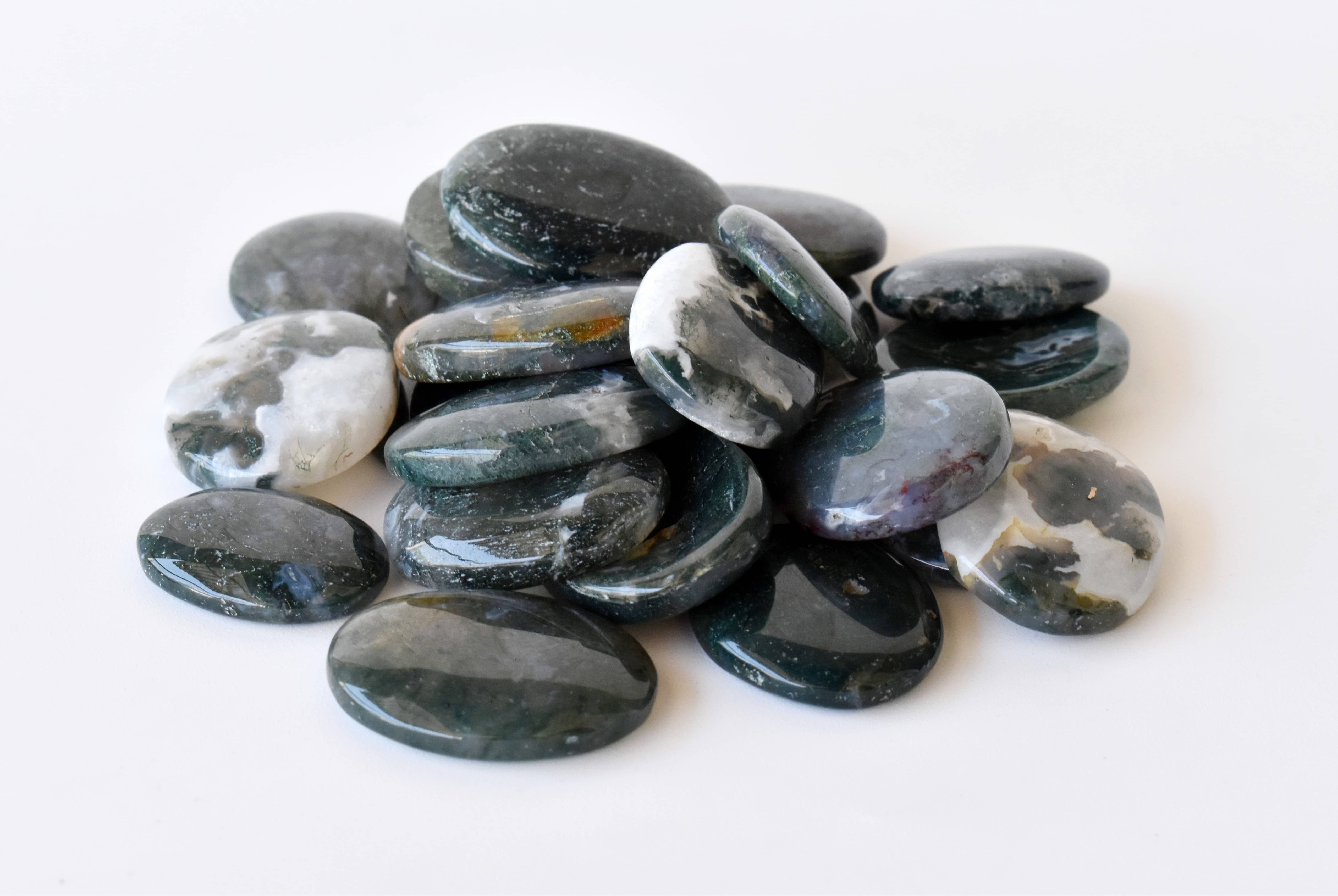 Moss Agate Worry Stone for Crystal Healing, Pocket Palm Stone