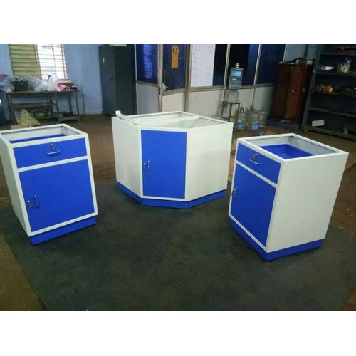 Corner Table