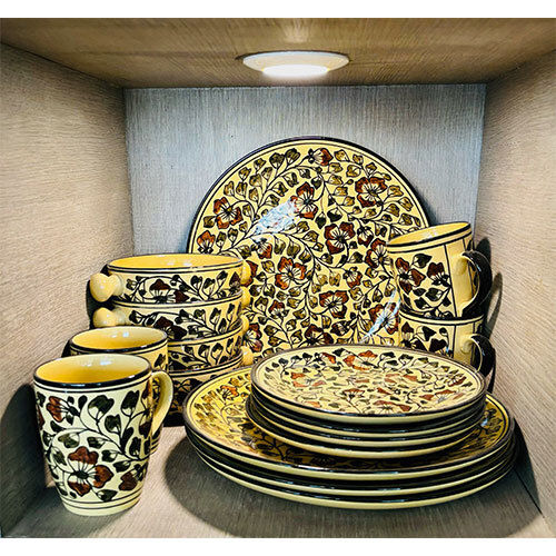 16 Piece Breakfast Set Design: Handpainted