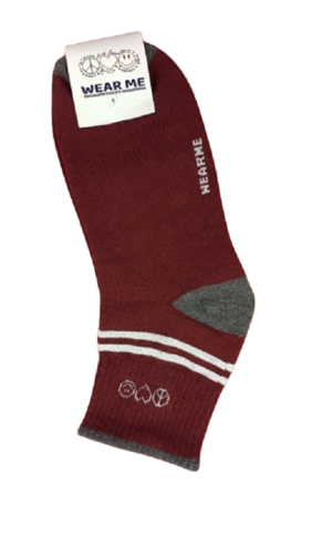 MEROON ANKLE SOCKS