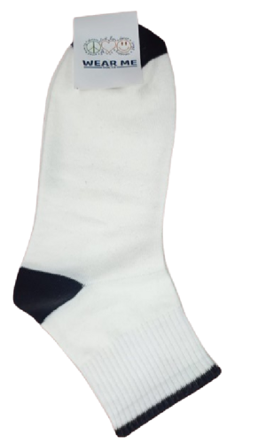 WHITE AND BLACK ANKLE SOCKS