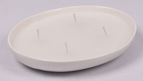 Round White Plate With Wax