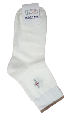 WHITE SOLID DESIGN ANKLE SOCKS