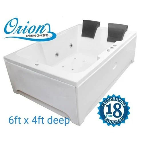 White Jacuzzi Spa Bathtub