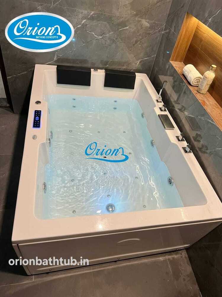 Jacuzzi Acrylic Bathtub