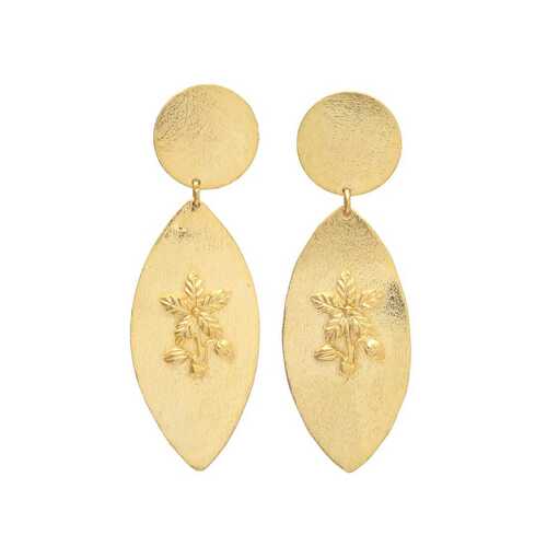 woman golden disc flower earring