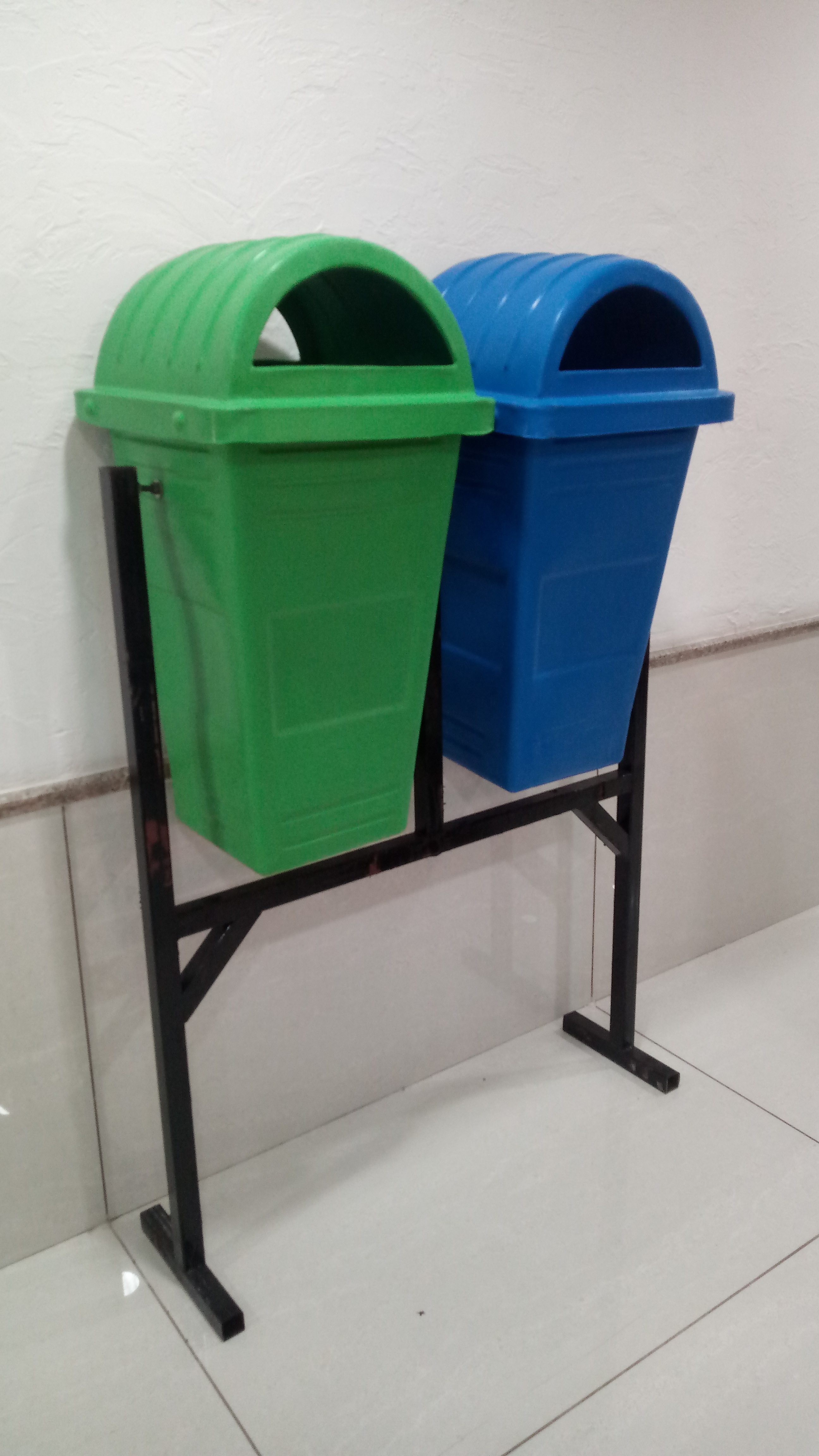 80 Litre Dome Shape Plastic Dustbin