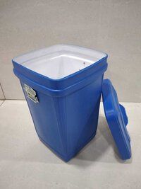 40 Liter Plastic Square Dustbin