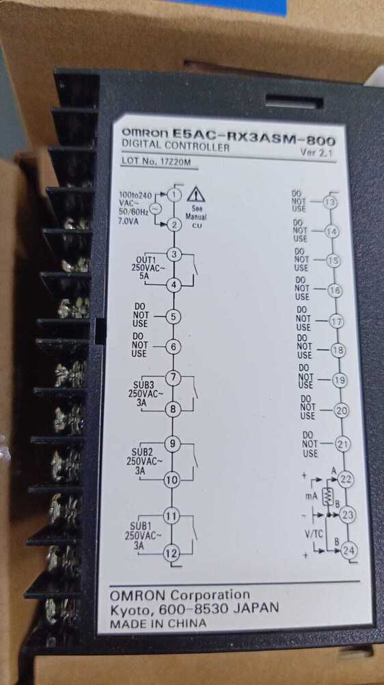 OMRON DIGITAL TEMPERATURE CONTROLLER, E5AC-RX3ASM-800