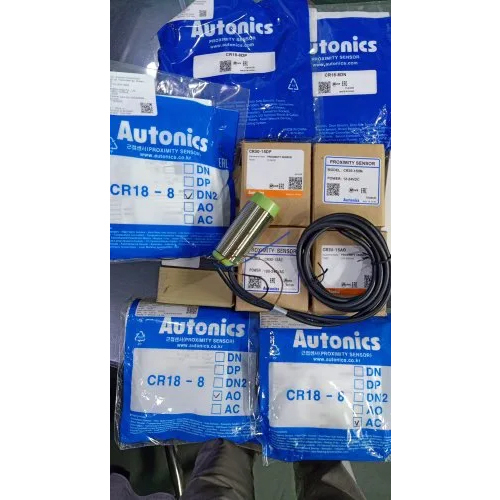 CR30-15DP Capacitive Sensor
