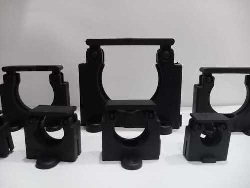 Black Pipe Fitting Clamp Pg -11