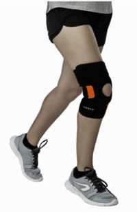 NEOPRNE KNEE SUPPORT WITH VELCRO (P.C.No: 1421) (S/M/L/XL/XXL)