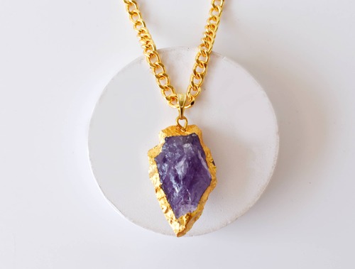 Amethyst Rough Stone Arrowhead Pendants - Aaa Natural Crystals, 25 Grams Weight, Electroplated Gold Finish For Spiritual Healing
