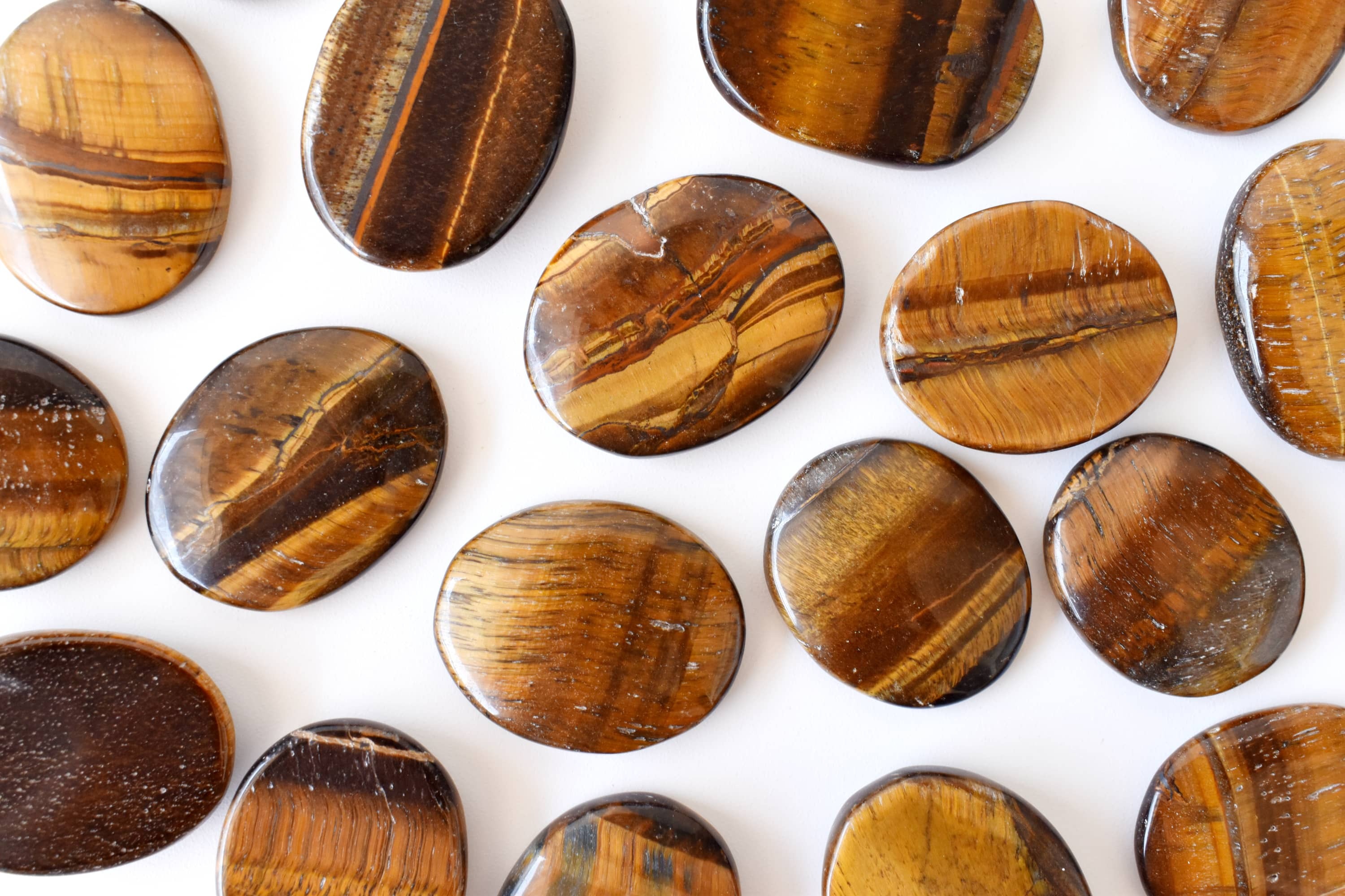 Tiger Eye Flat Stone, Polished Oval Flat Stone for Calming Crystal, Anxiety Relief