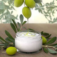 Hair Spa Cream - White Cream Form | Smoothen Slap, Reduce Hair Fall, Boost Hair Growth