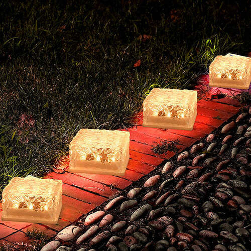 SOLAR ICE CUBE SHAPED GARDEN LIGHT