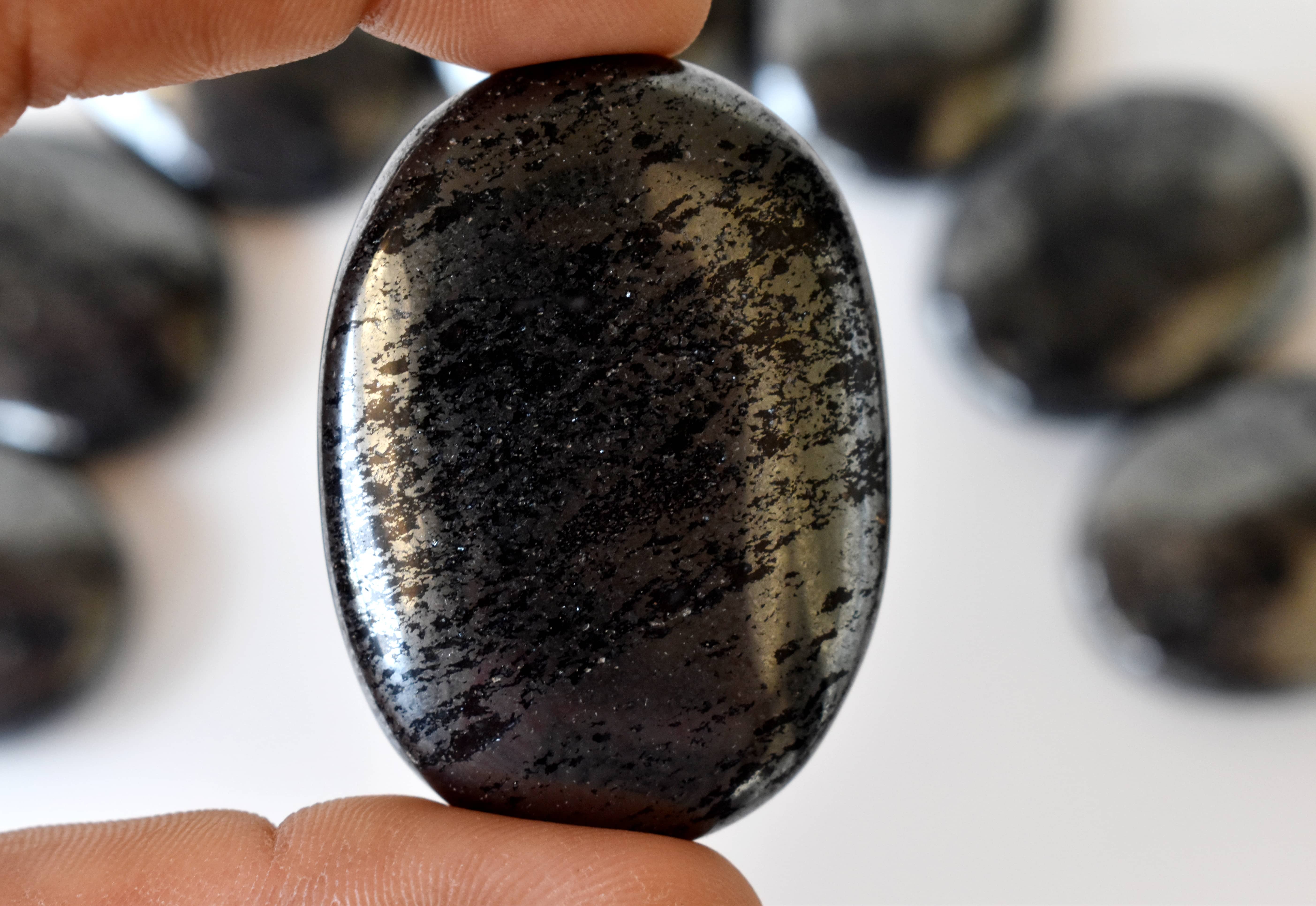 Hematite Flat Stone, Polished Oval Flat Stone for Calming Crystal, Anxiety Relief