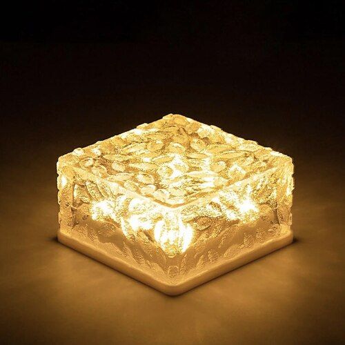 SOLAR ICE CUBE SHAPED GARDEN LIGHT 8557