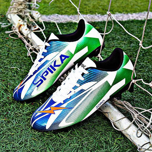 Spika Zoro Football Shoes