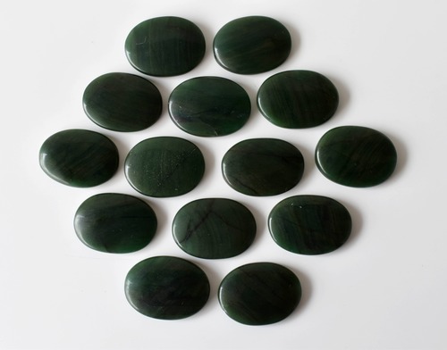 Green Jade Flat Stone, Polished Oval Flat Stone for Calming Crystal, Anxiety Relief