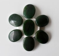 Green Jade Flat Stone, Polished Oval Flat Stone for Calming Crystal, Anxiety Relief