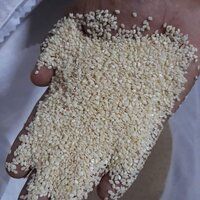 High Quality Raw White Sesame Seeds 99.9 % purity