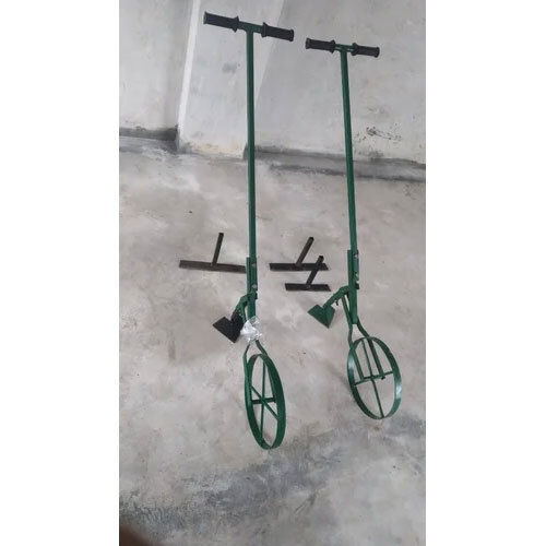 Agricultural Hand Tools - Color: Green