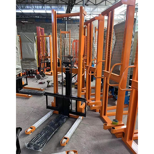 Durable 1 Ton X 6 Mtr Manual Stacker Lift