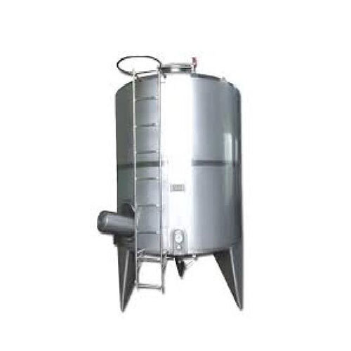 Milk storage tank